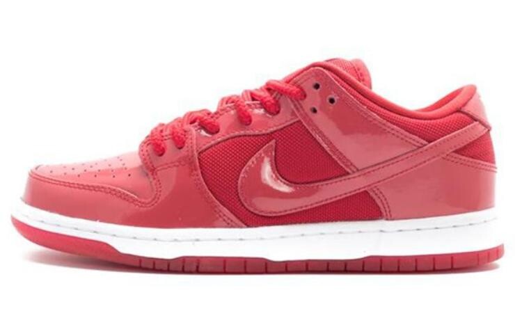 Кроссовки Nike SB Dunk Low Red Patent Leather
Кроссовки Nike SB Dunk Low Red Patent Leather