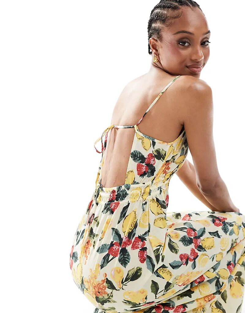 Платье макси Vero Moda Tall с летним фруктовым принтом
Платье макси Vero Moda Tall с летним фруктовым принтом