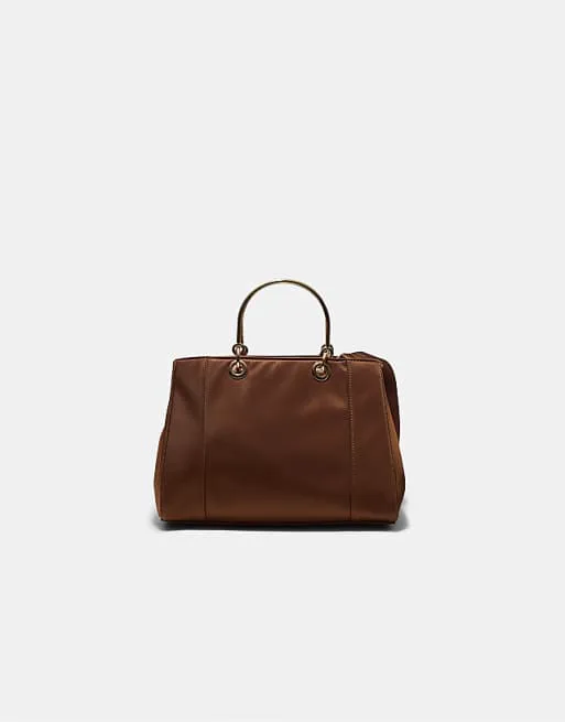 Сумка-тоут Stradivarius терракотового цвета с металлической ручкой
Сумка-тоут Stradivarius терракотового цвета с металлической ручкой