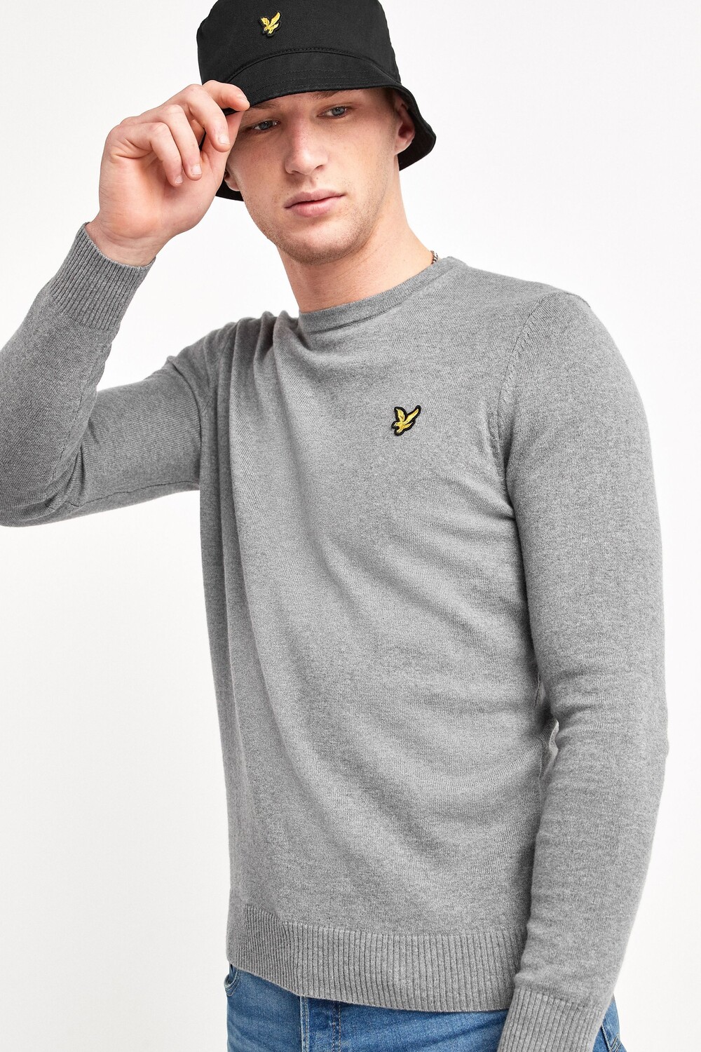 Свитер из мериносовой шерсти с круглым вырезом Lyle & Scott, серый
Свитер из мериносовой шерсти с круглым вырезом Lyle & Scott, серый