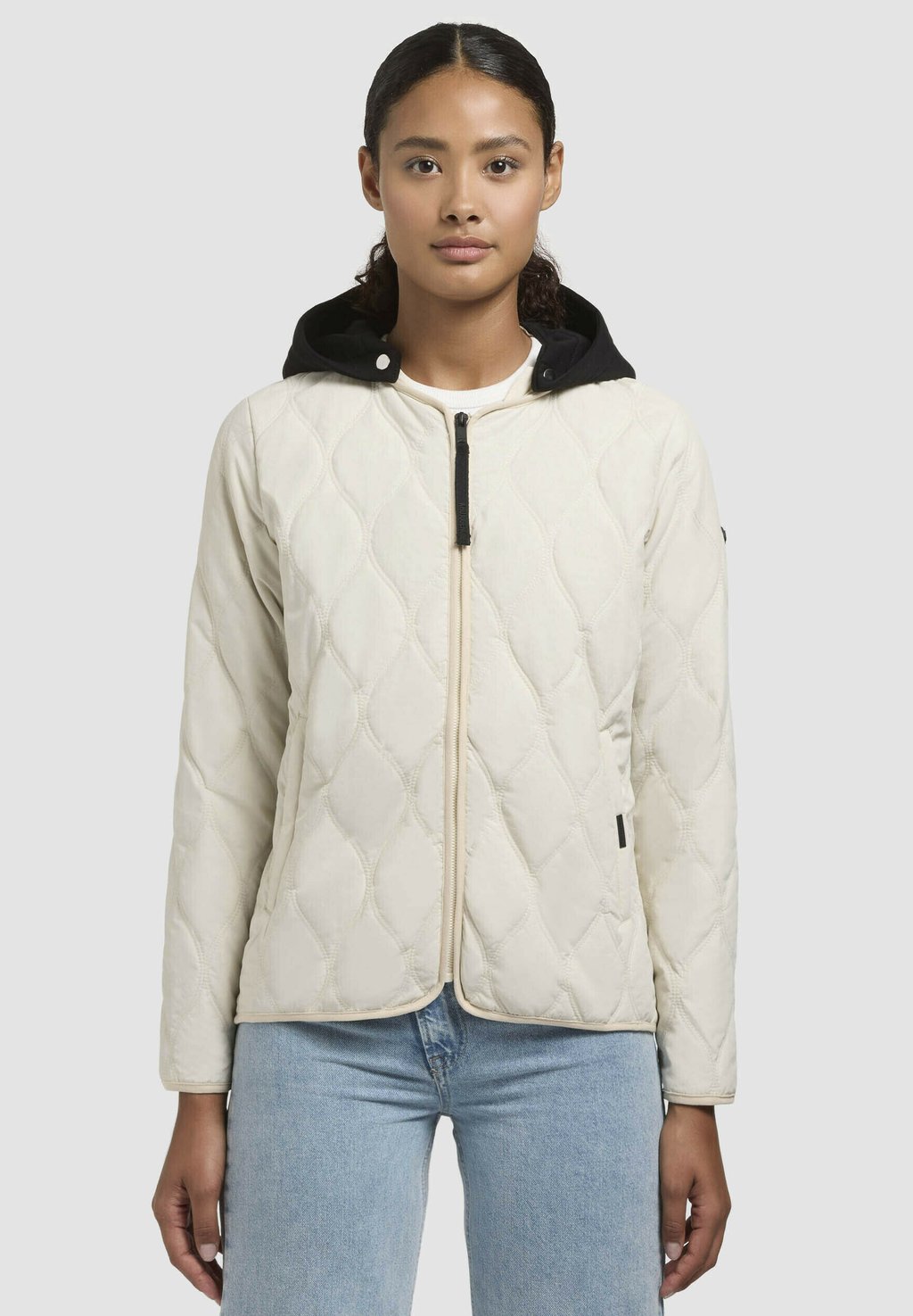 Легкая куртка MALAR khujo, песочный
Легкая куртка MALAR khujo, песочный