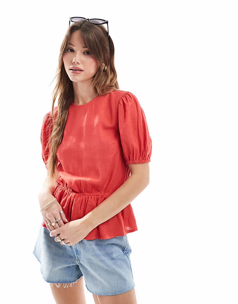Топ с баской из льняного микса ASOS DESIGN красного цвета с рукавами-фонариками 
Топ с баской из льняного микса ASOS DESIGN красного цвета с рукавами-фонариками