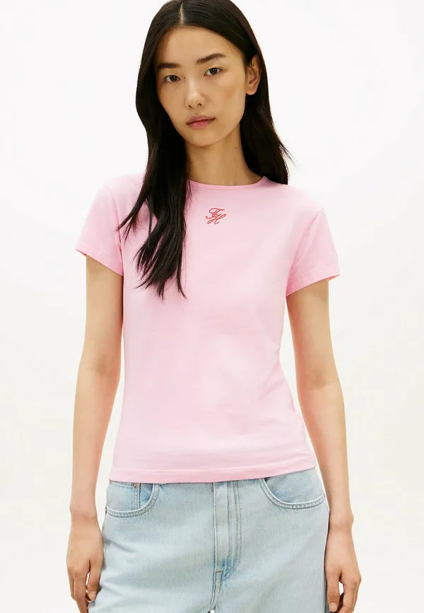 Облегающая базовая футболка с текстурированным логотипом Tommy Hilfiger, Classic Pink, Розовый, Облегающая базовая футболка с текстурированным логотипом Tommy Hilfiger, Classic Pink
Облегающая базовая футболка с текстурированным логотипом Tommy Hilfiger, Classic Pink, Розовый, Облегающая базовая футболка с текстурированным логотипом Tommy Hilfiger, Classic Pink