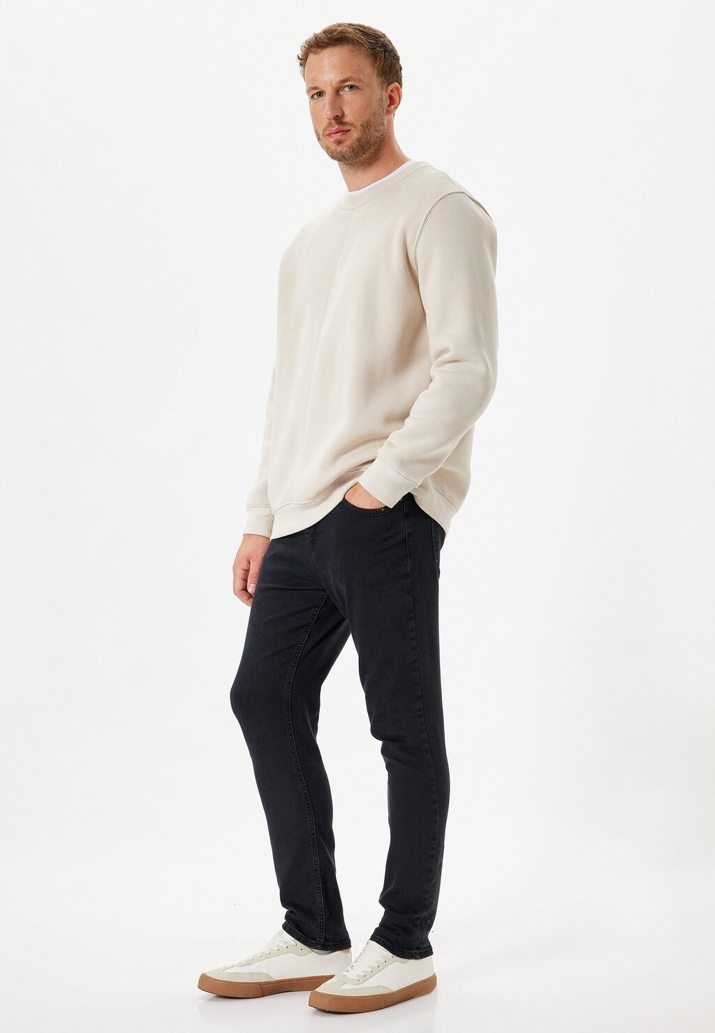 Джинсы облегающего кроя Koton, черный
Джинсы облегающего кроя Koton, черный