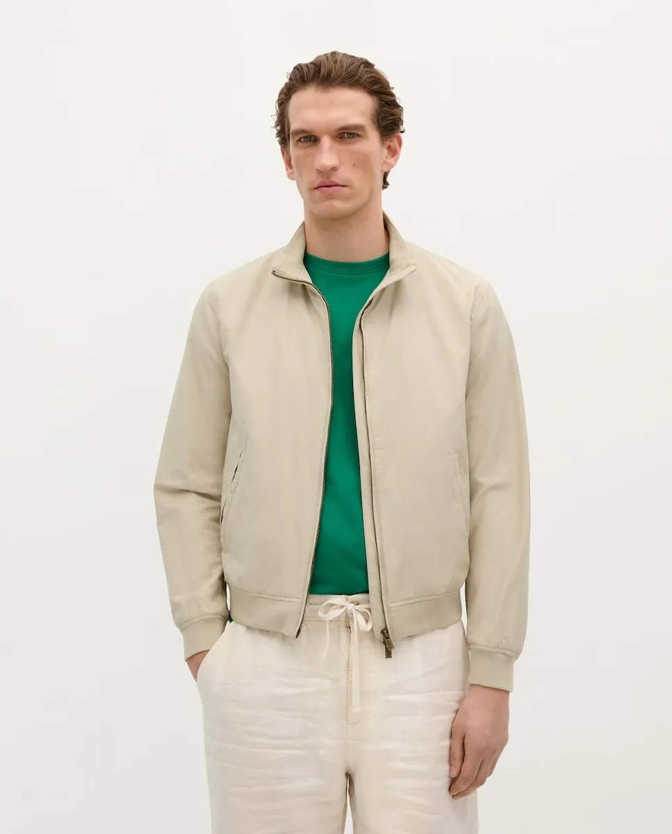 Мужская куртка-бомбер с высоким воротником и застежкой-молнией Scalpers, бежевый
Мужская куртка-бомбер с высоким воротником и застежкой-молнией Scalpers, бежевый