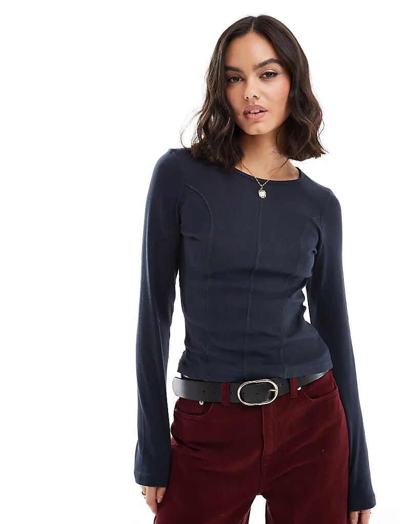 Топ с длинными рукавами в рубчик в угольном цвете Brave Soul
Топ с длинными рукавами в рубчик в угольном цвете Brave Soul