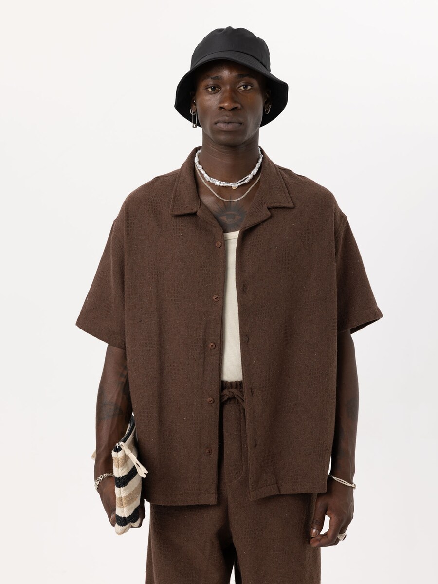 Удобная рубашка на пуговицах VAMOS CLO Lewisia, коричневый 
Удобная рубашка на пуговицах VAMOS CLO Lewisia, коричневый