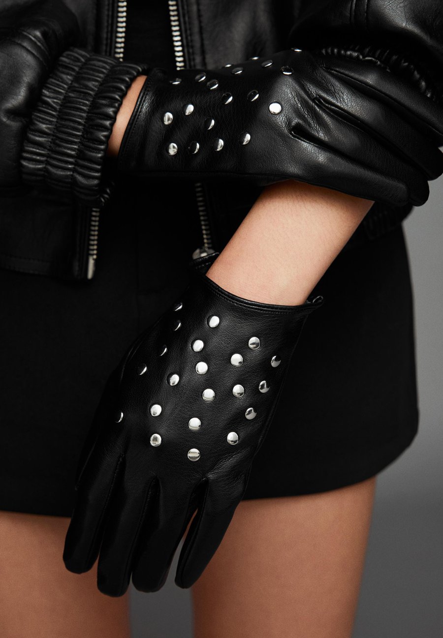 Перчатки Bershka STUDDED, Black
Перчатки Bershka STUDDED, Black