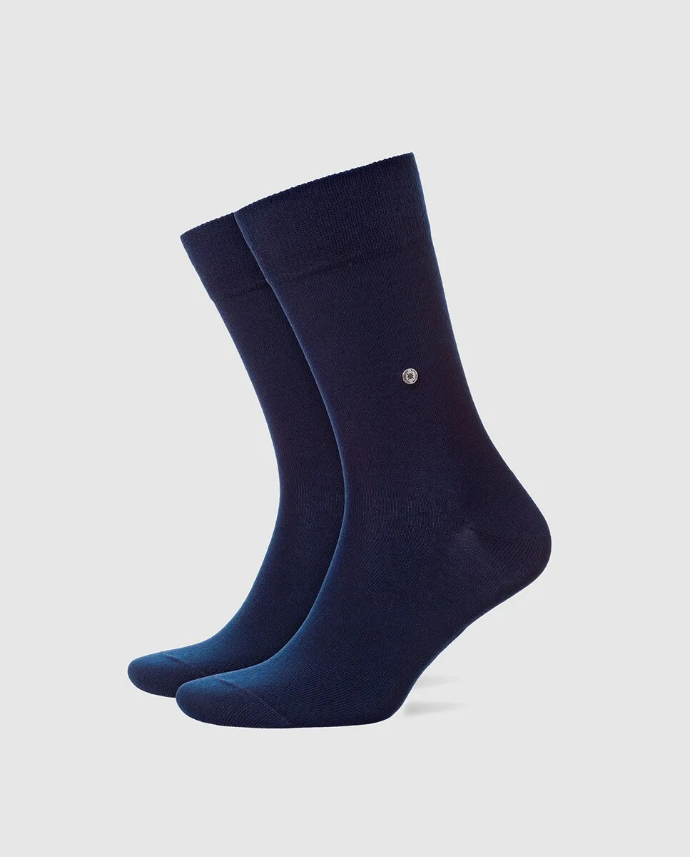 Комплект из двух пар коротких темно-синих мужских носков Burlington
Комплект из двух пар коротких темно-синих мужских носков Burlington