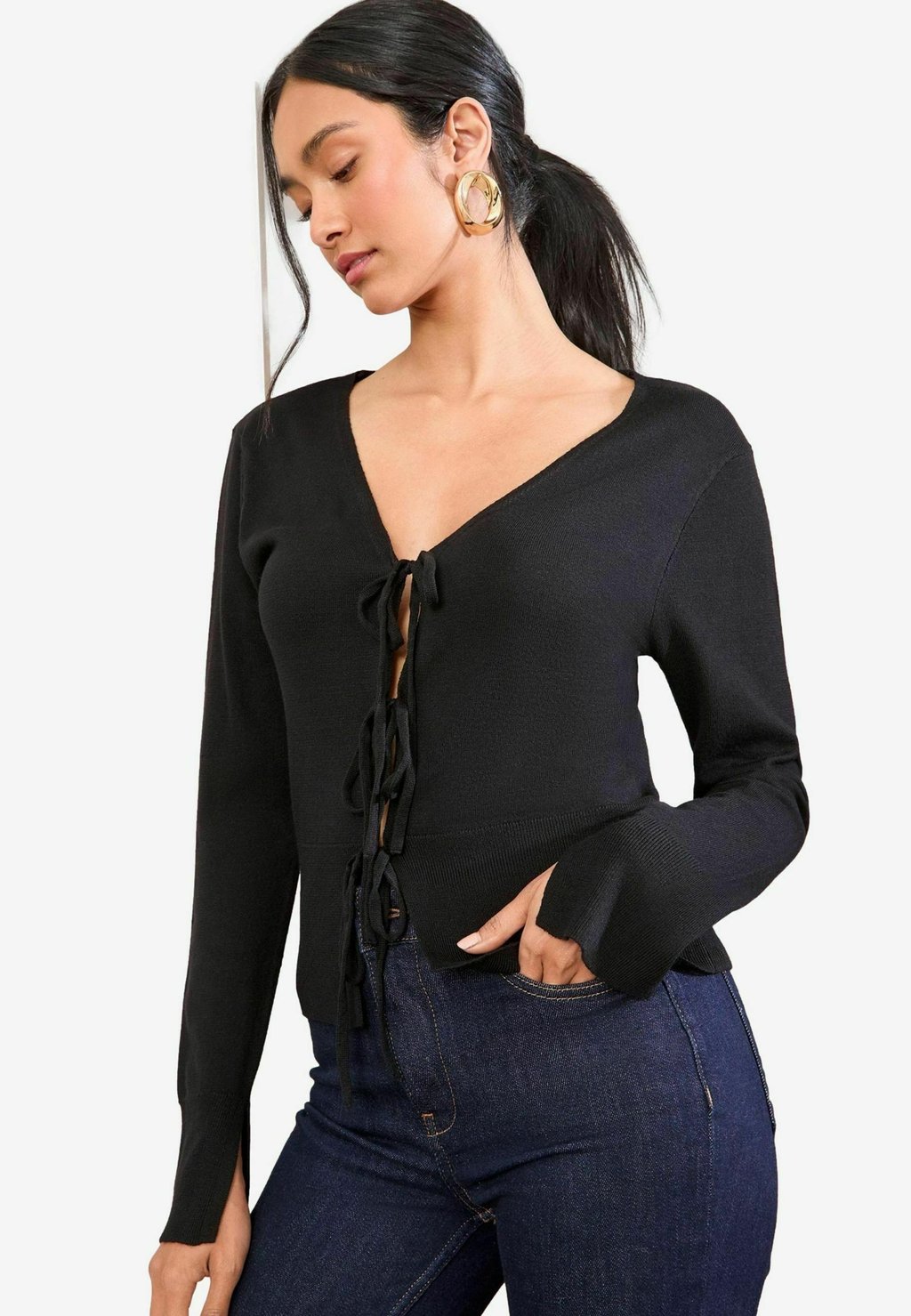 Кардиган REGULAR FIT - TIE FRONT Friends Like These, черный
Кардиган REGULAR FIT - TIE FRONT Friends Like These, черный