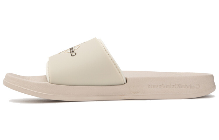 Мужские шлепанцы Calvin Klein
Мужские шлепанцы Calvin Klein