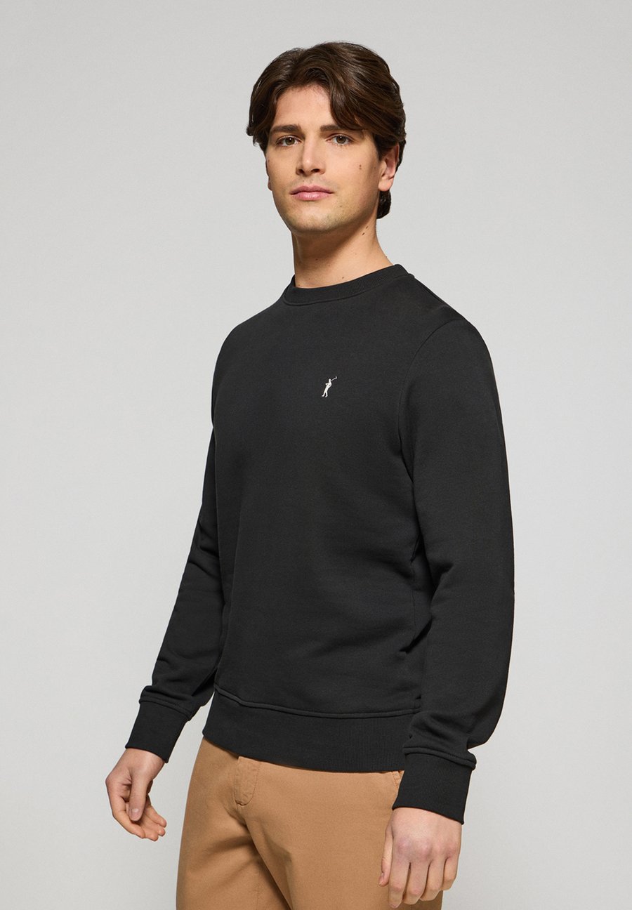 Толстовка Polo Club RIGBY GO U-NECK, Black
Толстовка Polo Club RIGBY GO U-NECK, Black