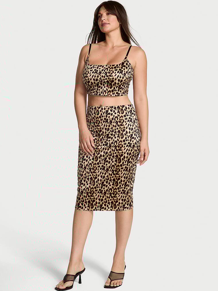 Комплект Sosleek с бюстгальтером-бралеттом и юбкой-трубой Victoria'S Secret, print
Комплект Sosleek с бюстгальтером-бралеттом и юбкой-трубой Victoria'S Secret, print