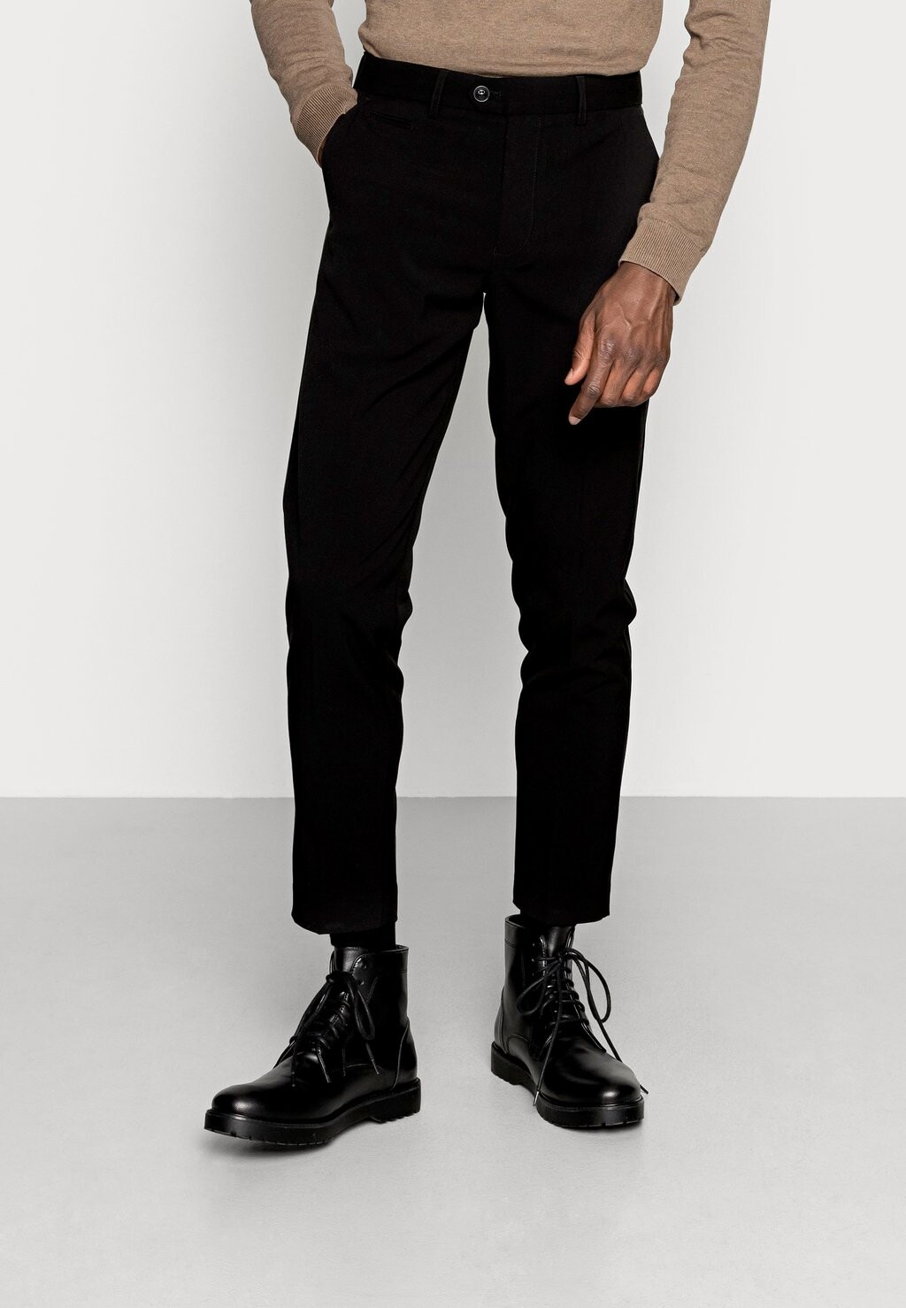 Брюки Club Pants Lindbergh, черный
Брюки Club Pants Lindbergh, черный