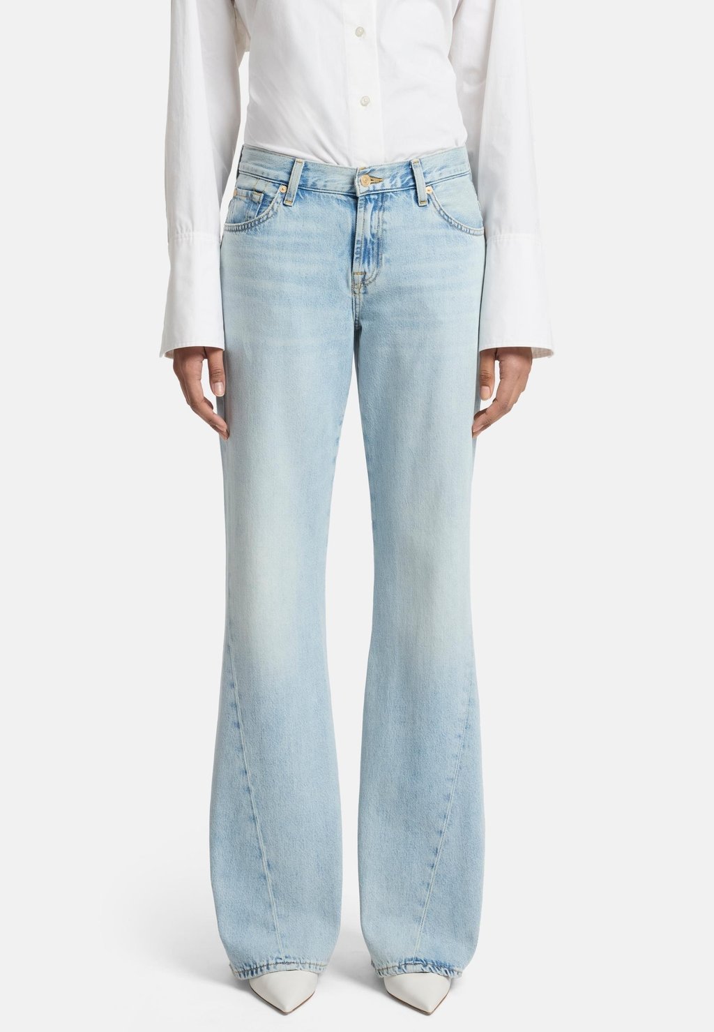 Расклешенные джинсы FLARE FIT 7 for all mankind, светло-голубой
Расклешенные джинсы FLARE FIT 7 for all mankind, светло-голубой