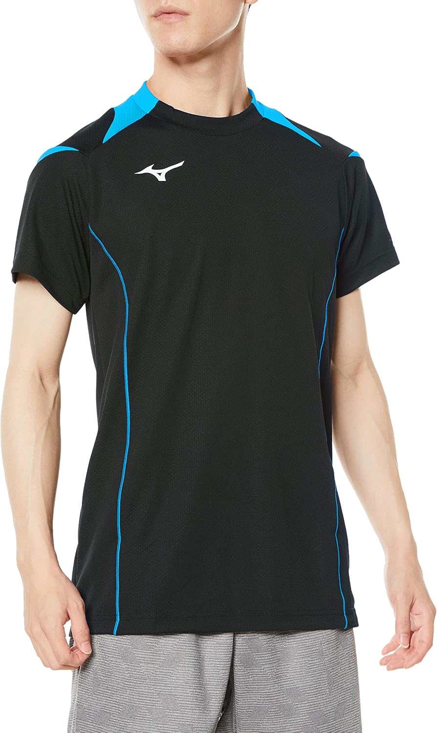Волейбольная футболка Mizuno V2MA2111, игровая футболка, с коротким рукавом, влагоотводящая, быстросохнущая, доступна в детском варианте, черный/синий
Волейбольная футболка Mizuno V2MA2111, игровая футболка, с коротким рукавом, влагоотводящая, быстросохнущая, доступна в детском варианте, черный/синий