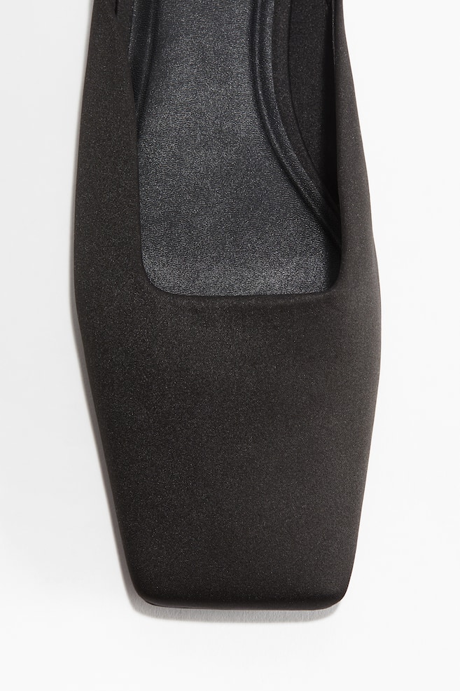 Атласные мюли с квадратным носком H&M, черный
Атласные мюли с квадратным носком H&M, черный