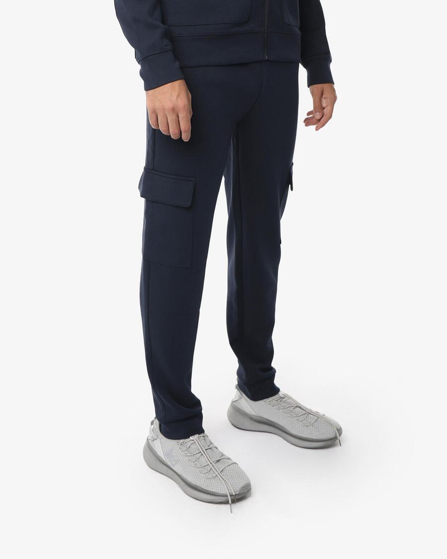 JAKED Синтетические спортивные брюки темно-синего цвета для мужчин
JAKED Синтетические спортивные брюки темно-синего цвета для мужчин