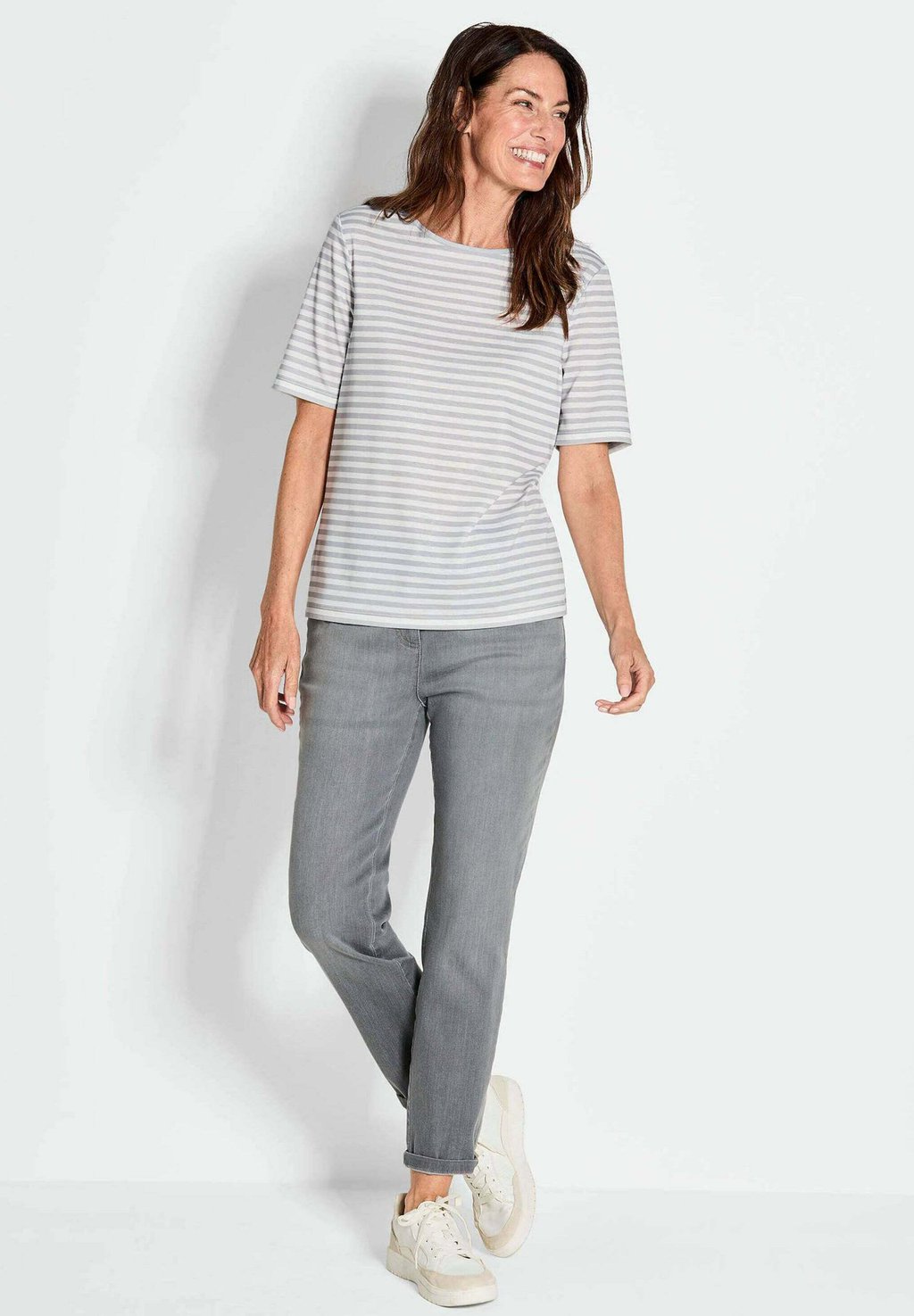 Футболка с принтом RINGEL GOLDNER, серый
Футболка с принтом RINGEL GOLDNER, серый