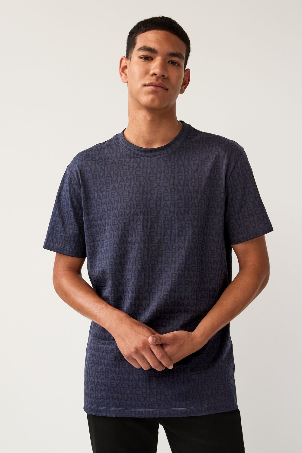 Футболка с монограммой и логотипом Armani Exchange, синий
Футболка с монограммой и логотипом Armani Exchange, синий