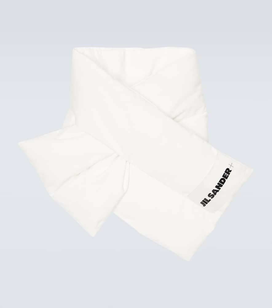 Утепленный шарф с наполнителем Jil Sander
Утепленный шарф с наполнителем Jil Sander