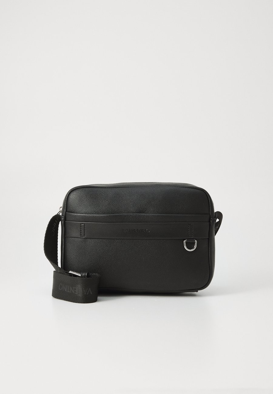 Сумка кросс-боди Valentino Bags LANDON, Nero/Black
Сумка кросс-боди Valentino Bags LANDON, Nero/Black