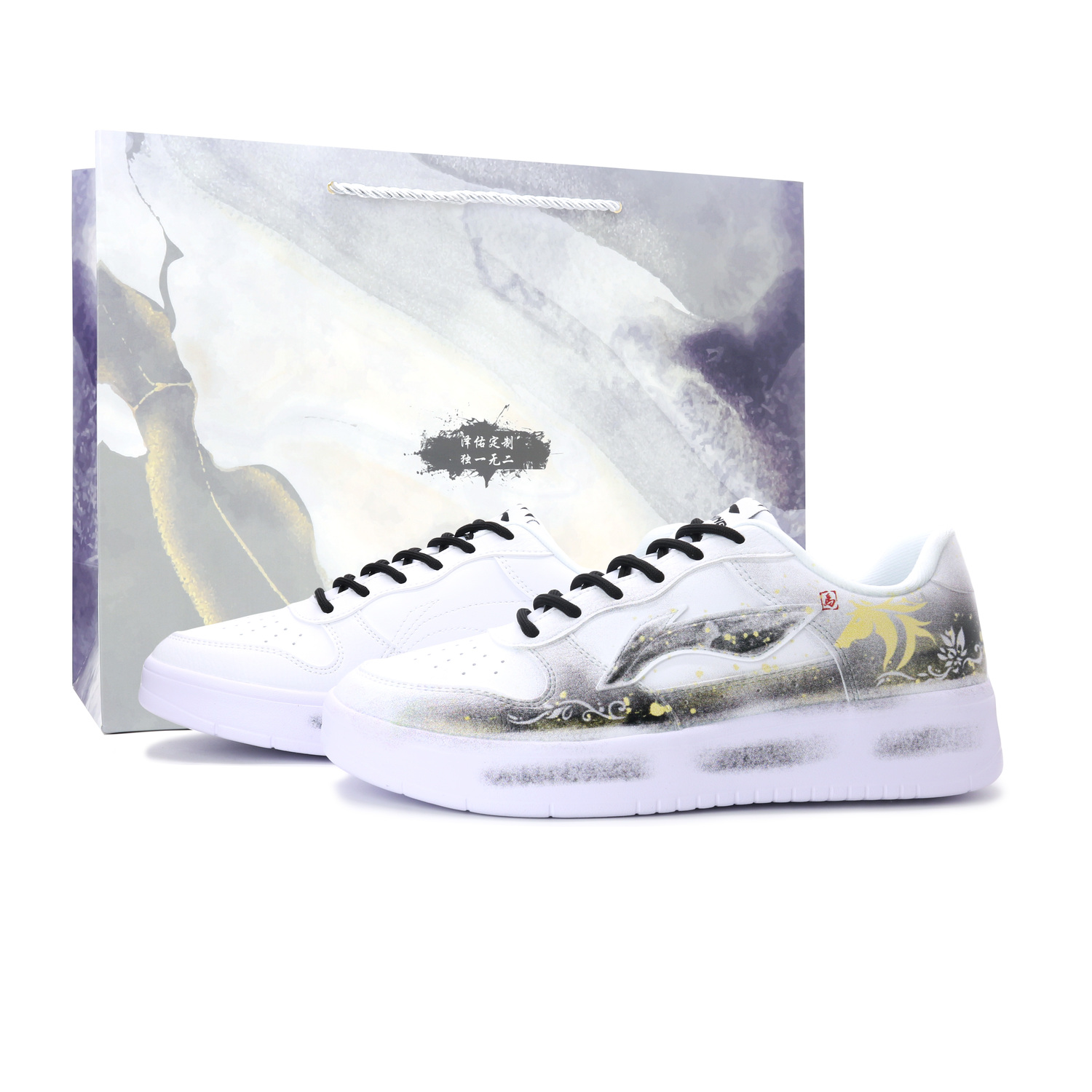 Сумка-шоппер Li Ning Floating Boat Chima Tumu, китайская модная тенденция, удобная и универсальная кожаная сумка., черный белый золото красный
Сумка-шоппер Li Ning Floating Boat Chima Tumu, китайская модная тенденция, удобная и универсальная кожаная сумка., черный белый золото красный