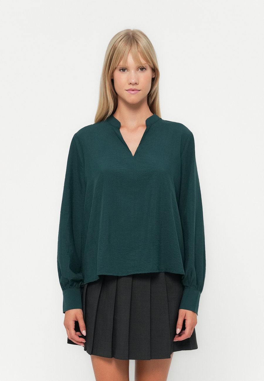Блуза JDY JDYCELESTE LOOSE V NECK, Ponderosa Pine/Dark Green
Блуза JDY JDYCELESTE LOOSE V NECK, Ponderosa Pine/Dark Green