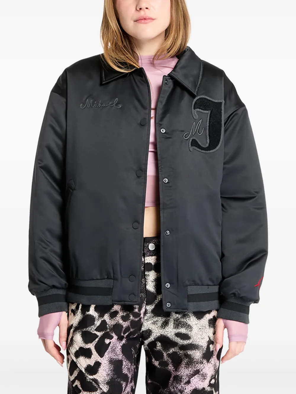 Бомбер Varsity Jordan, черный
Бомбер Varsity Jordan, черный