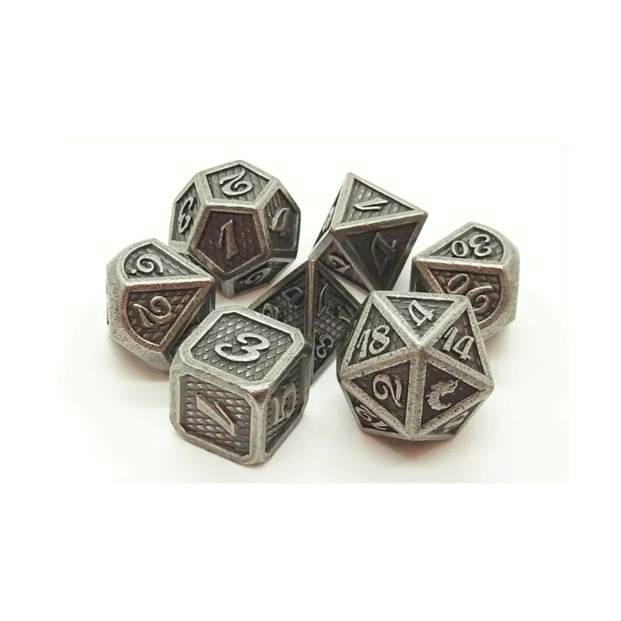 Полимерный набор из чешуи дракона — древнее серебро (7), Metal Dice - Dragon Scale
Полимерный набор из чешуи дракона — древнее серебро (7), Metal Dice - Dragon Scale