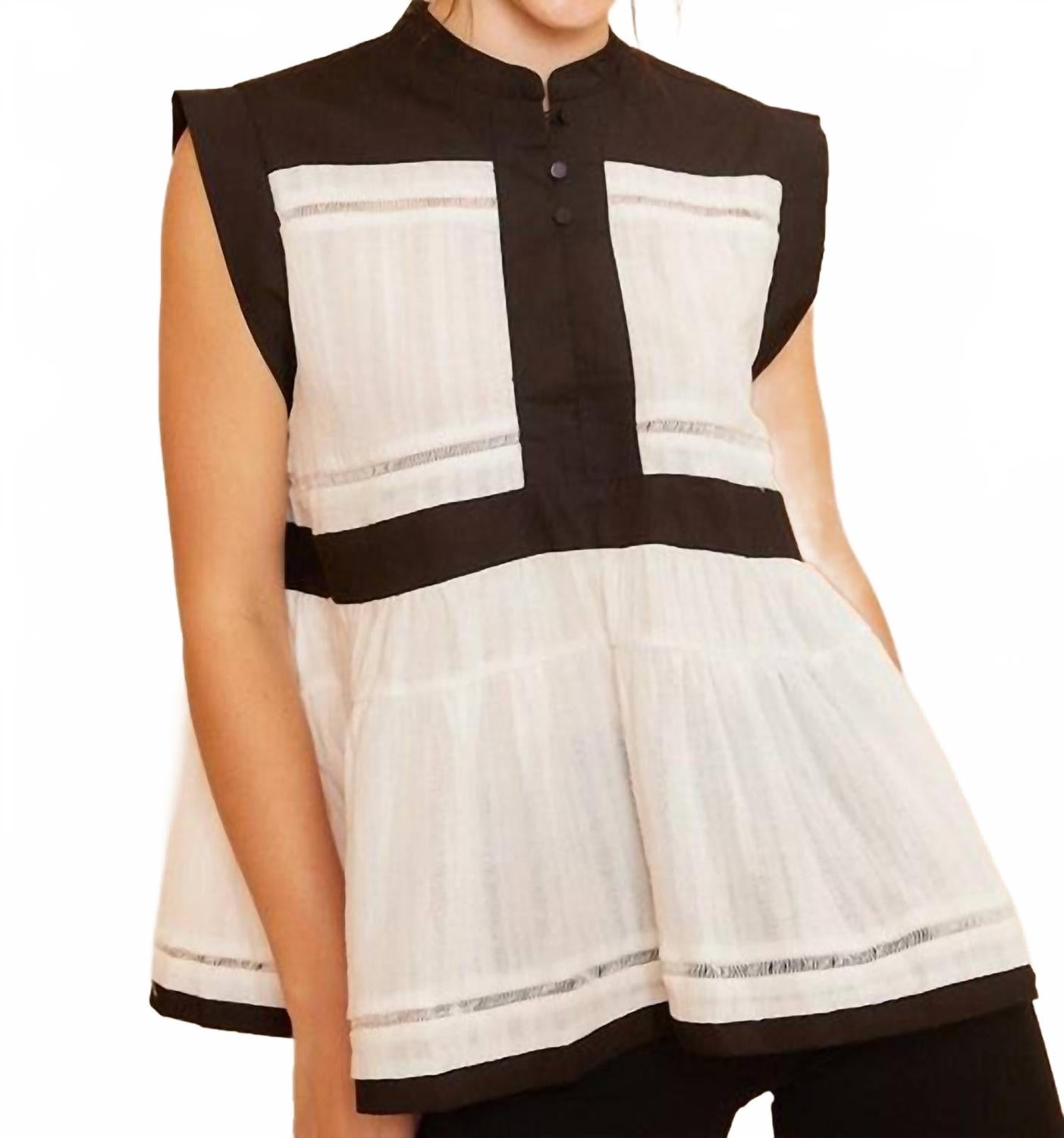 Черный топ с контрастной отделкой и баской AnnieWear
Черный топ с контрастной отделкой и баской AnnieWear