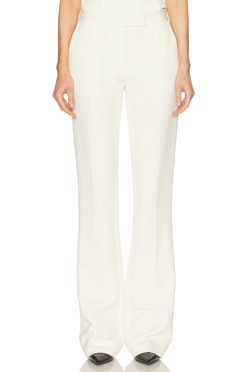 Классические брюки-бананы с зауженным силуэтом Alex Perry, Ecru
Классические брюки-бананы с зауженным силуэтом Alex Perry, Ecru