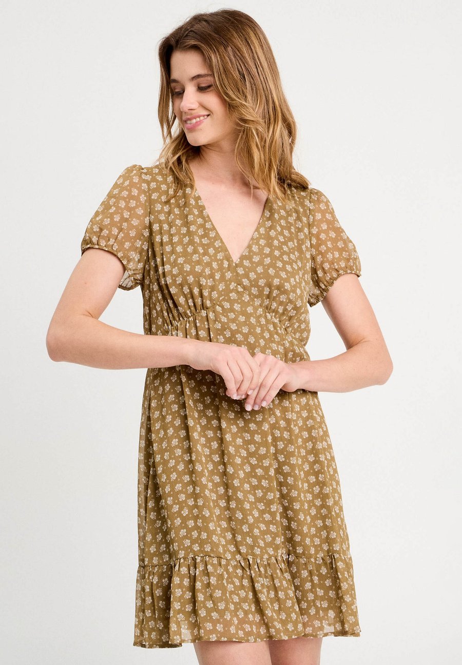 Платье Cache Cache A-FÖRMIGES MIT KURZEN ÄRMELN, Vert Olive/Olive
Платье Cache Cache A-FÖRMIGES MIT KURZEN ÄRMELN, Vert Olive/Olive