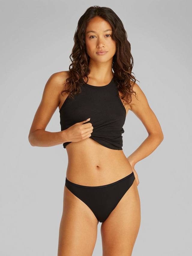 Идеально сидящие бикини трусики Calvin Klein, Black
Идеально сидящие бикини трусики Calvin Klein, Black