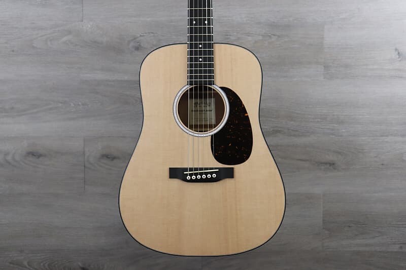 Акустическая гитара Martin DJR-10E Sitka Spruce / Sapele Dreadnought Junior with Fishman Electronics W/ Gigbag!
Акустическая гитара Martin DJR-10E Sitka Spruce / Sapele Dreadnought Junior with Fishman Electronics W/ Gigbag!