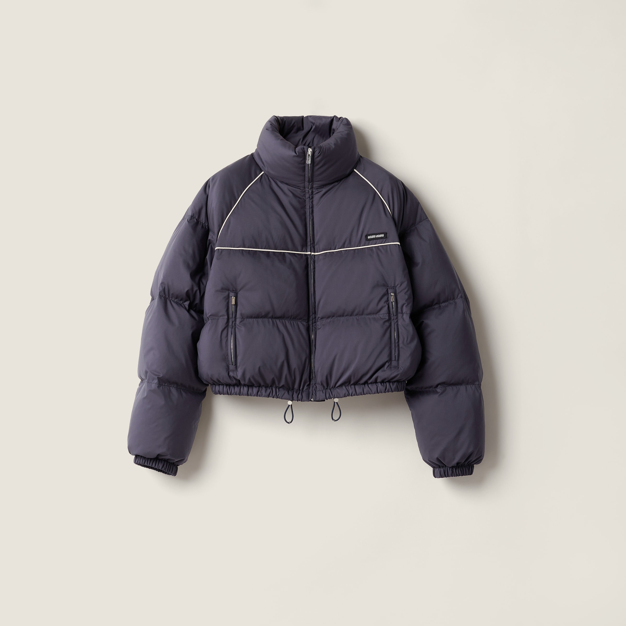 Пуховик из технического понже MIU MIU, темно-синий
Пуховик из технического понже MIU MIU, темно-синий