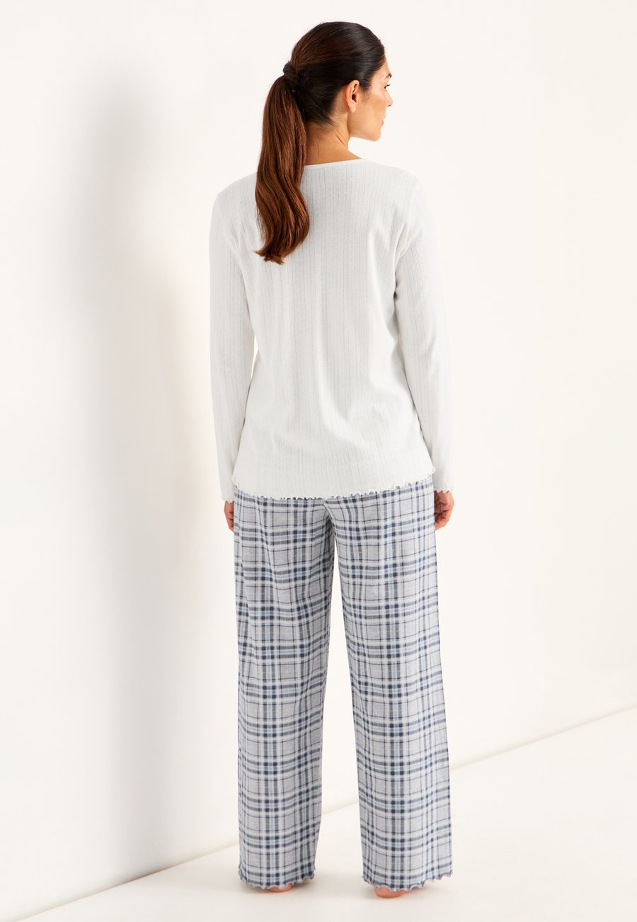 Пижамный комплект Cellbes of Sweden SET, Offwhite Checked/White
Пижамный комплект Cellbes of Sweden SET, Offwhite Checked/White