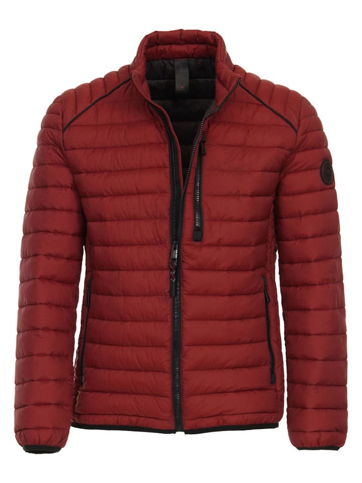 CASAMODA Функциональная куртка цвета бордо
CASAMODA Функциональная куртка цвета бордо