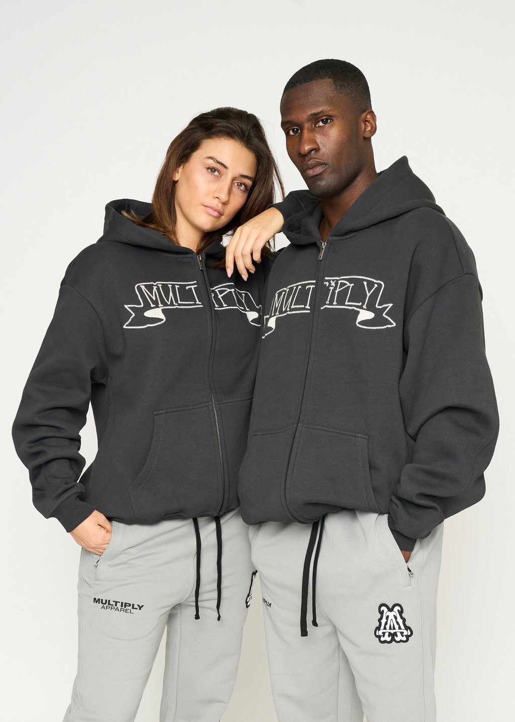 Толстовка на молнии OVERSIZE UNISEX Multiply Apparel, антрацит 
Толстовка на молнии OVERSIZE UNISEX Multiply Apparel, антрацит