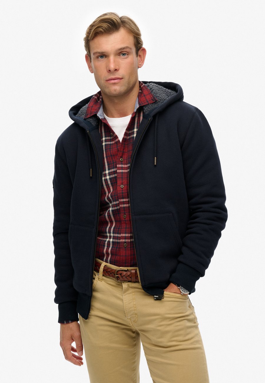 Толстовка Superdry & Co Zip-up sweatshirt, Bleu/Blue, Синий, Толстовка Superdry & Co Zip-up sweatshirt, Bleu/Blue
Толстовка Superdry & Co Zip-up sweatshirt, Bleu/Blue, Синий, Толстовка Superdry & Co Zip-up sweatshirt, Bleu/Blue