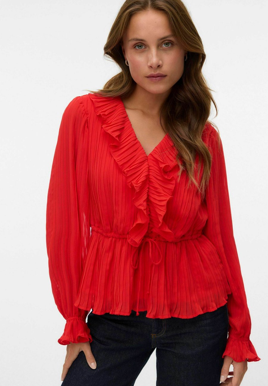 Блуза Vero Moda VMDORA FRILL PLEAT, Fiery Red/Red
Блуза Vero Moda VMDORA FRILL PLEAT, Fiery Red/Red