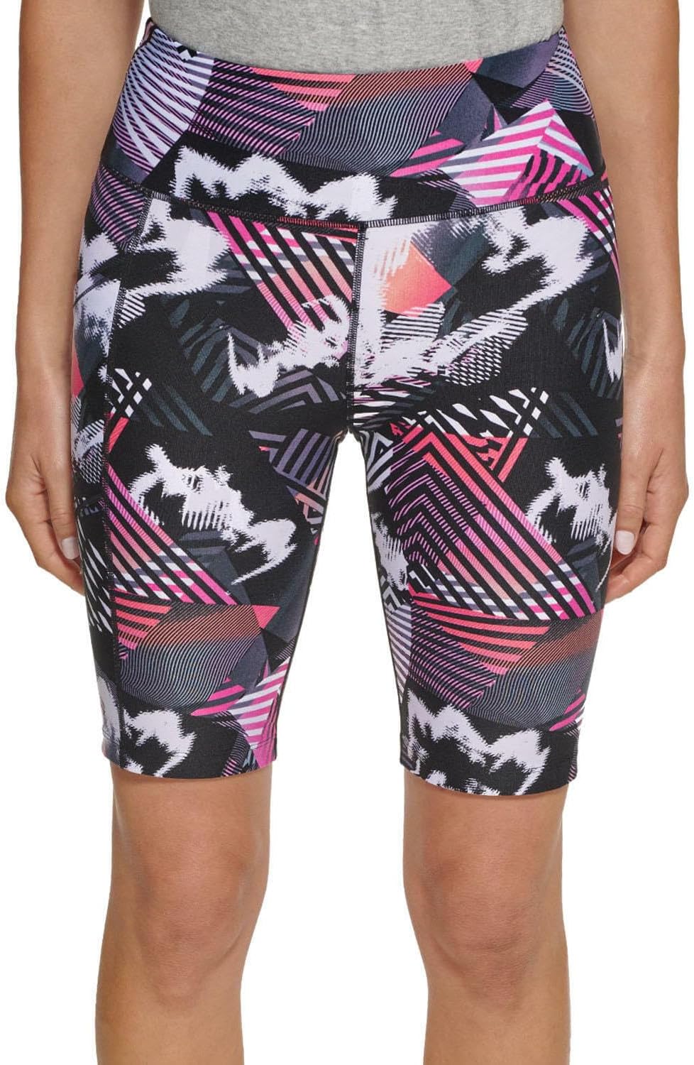 Женские спортивные велосипедные шорты Calvin Klein, Geo Shift Berry
Женские спортивные велосипедные шорты Calvin Klein, Geo Shift Berry