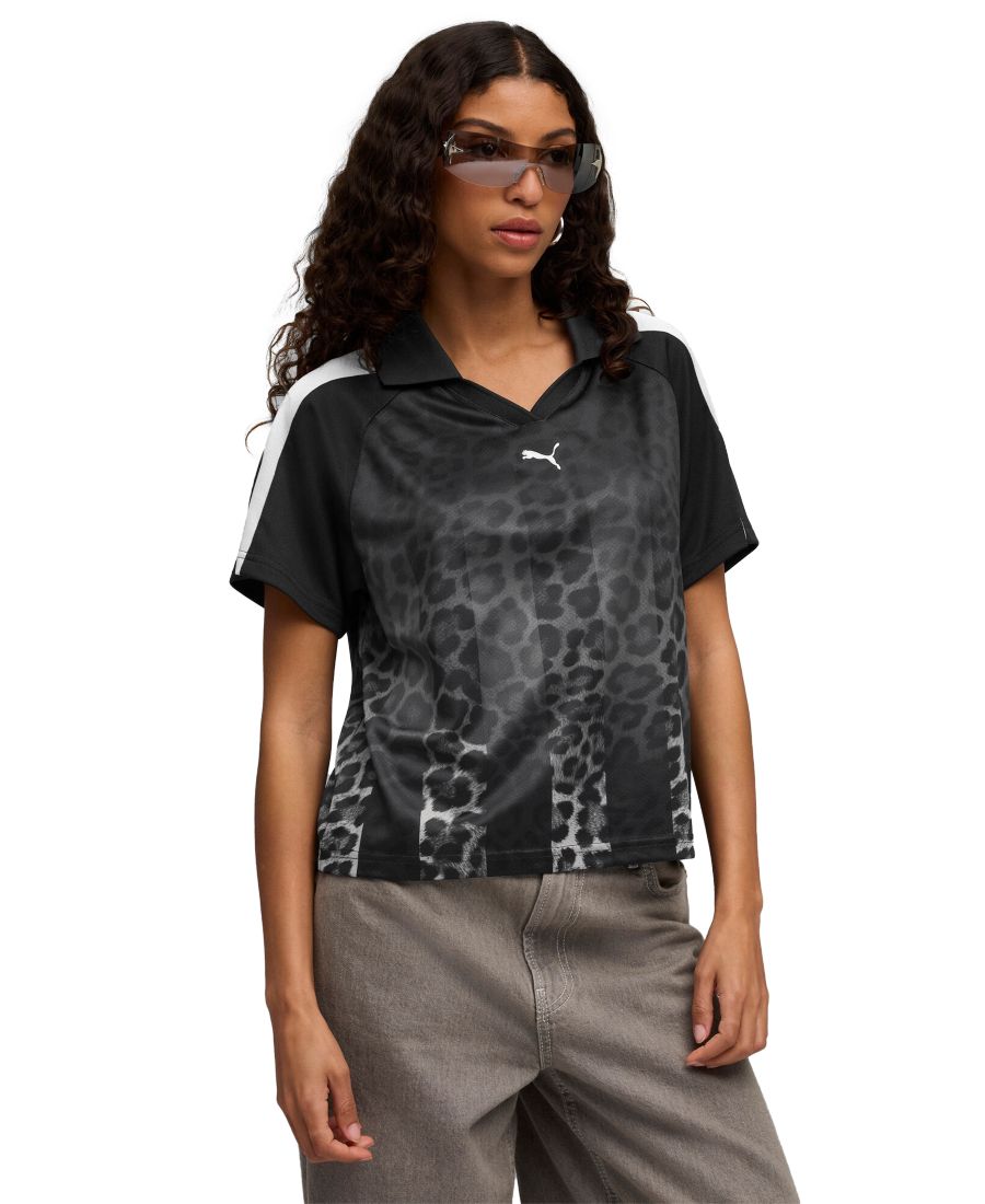 Женская свободная трикотажная футболка Leo Luxe Puma, Puma Black-aop, Черный, Женская свободная трикотажная футболка Leo Luxe Puma, Puma Black-aop
Женская свободная трикотажная футболка Leo Luxe Puma, Puma Black-aop, Черный, Женская свободная трикотажная футболка Leo Luxe Puma, Puma Black-aop