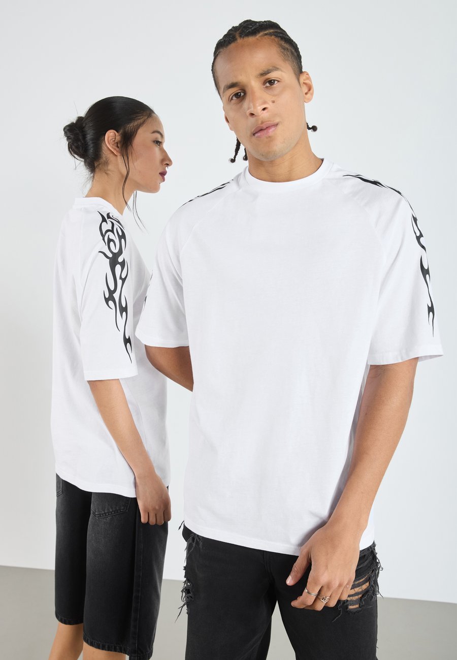 Футболка YOURTURN UNISEX, Bright White/White
Футболка YOURTURN UNISEX, Bright White/White