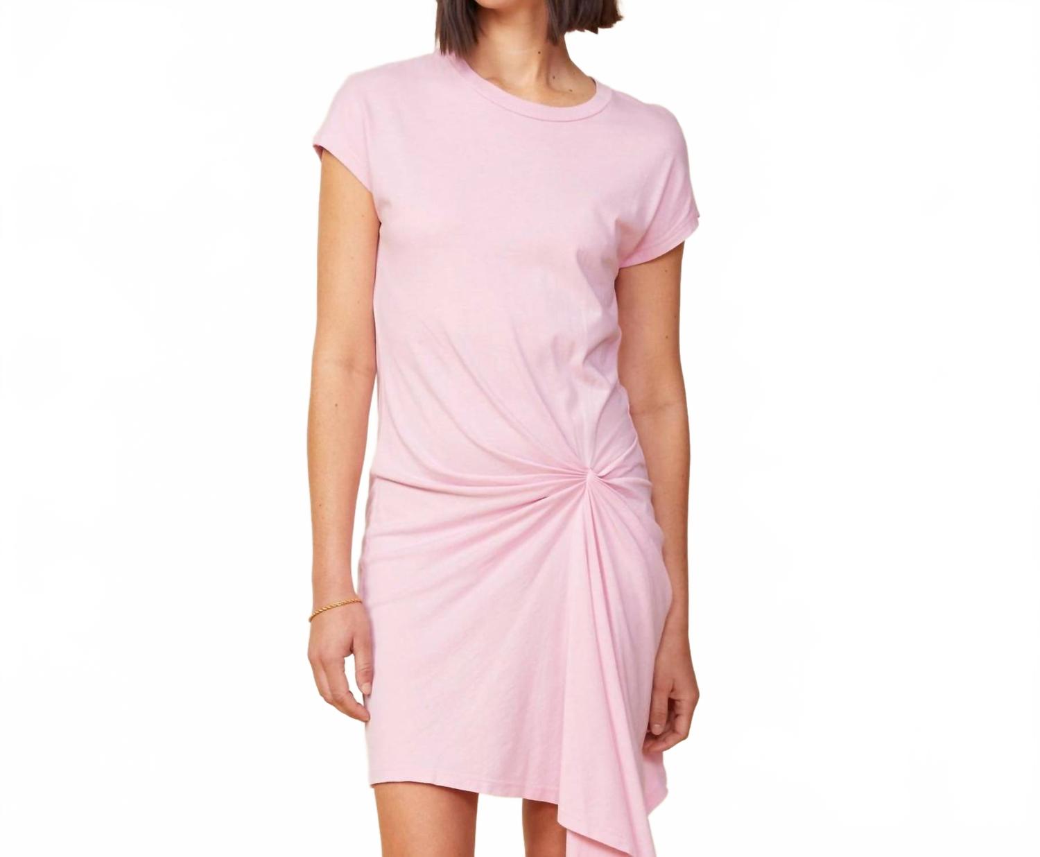 Женское платье-футболка со складками спереди, цвет пыльно-розовый Monrow, розовый
Женское платье-футболка со складками спереди, цвет пыльно-розовый Monrow, розовый