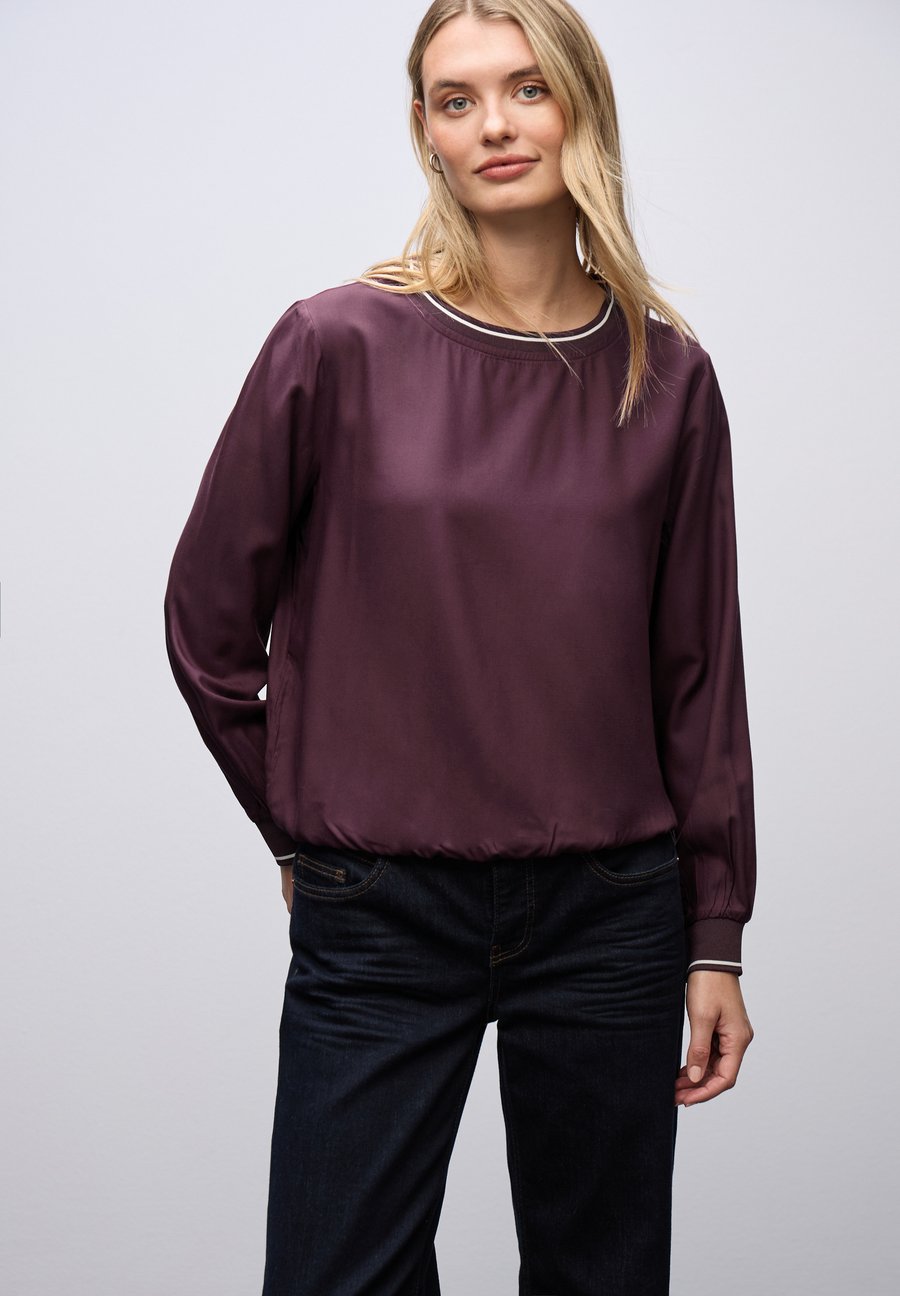 Блуза Street One MIT TAPE DETAILS, Rot/Berry
Блуза Street One MIT TAPE DETAILS, Rot/Berry