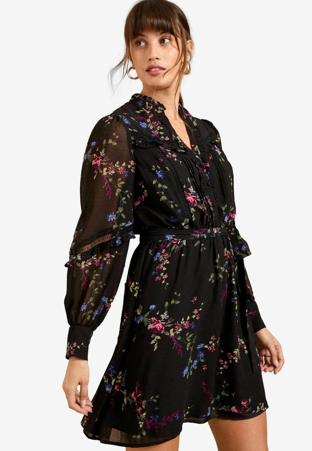 Повседневное платье Love & Roses, черный
Повседневное платье Love & Roses, черный