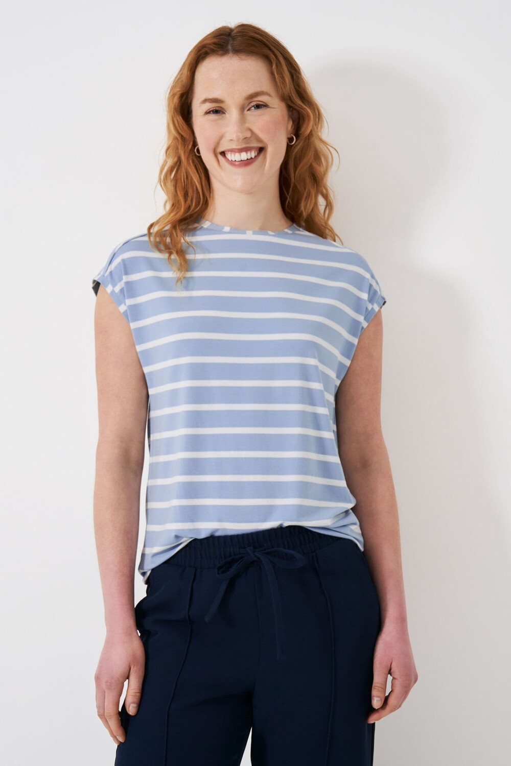 Блузка классического кроя из модала в голубую полоску Crew Clothing Company, синий
Блузка классического кроя из модала в голубую полоску Crew Clothing Company, синий