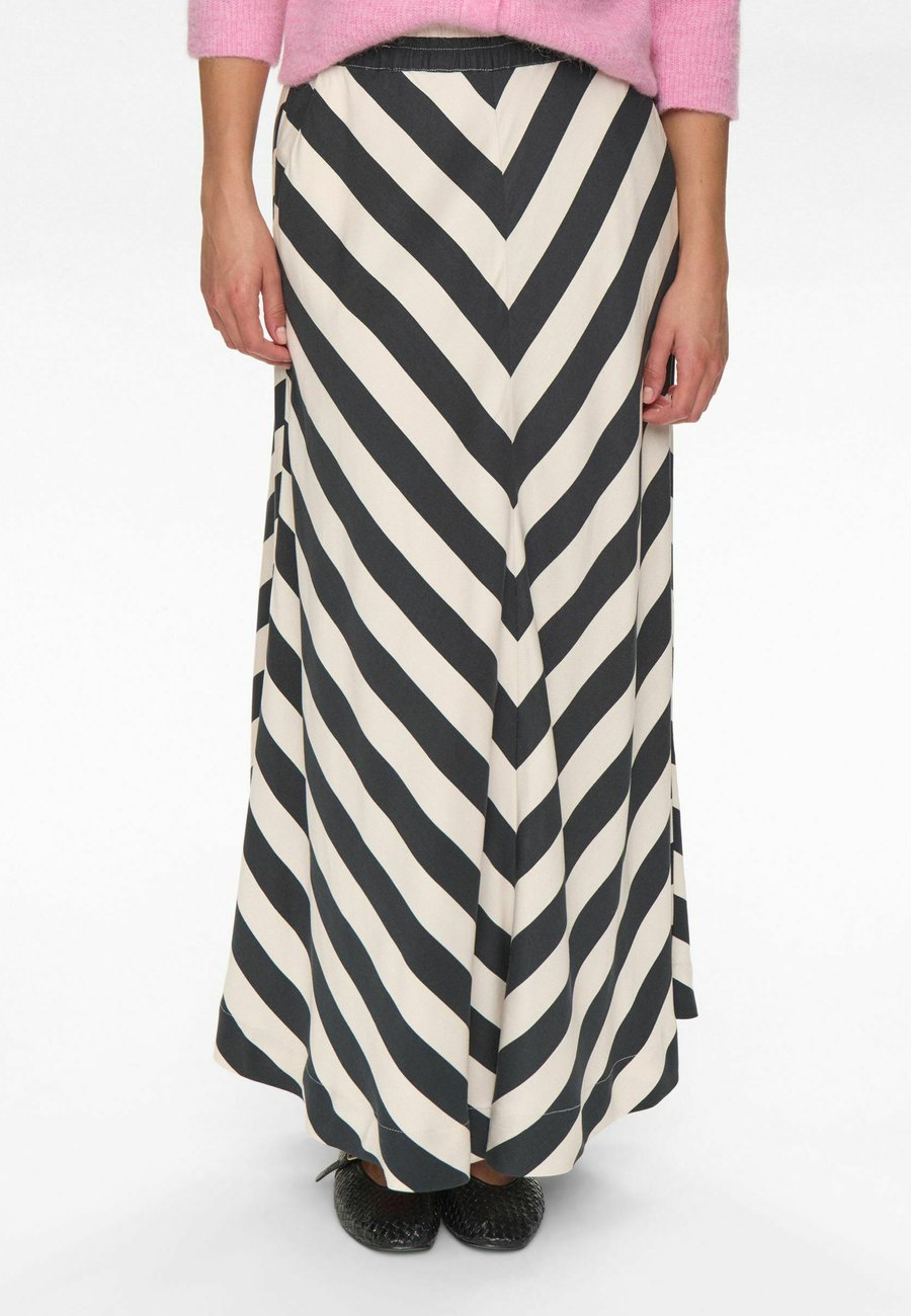 Юбка Nümph MINZU, Caviar/Black
Юбка Nümph MINZU, Caviar/Black