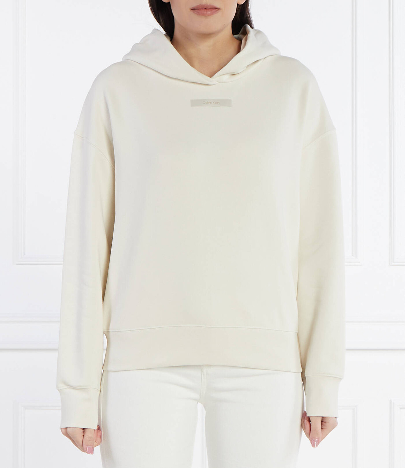 Толстовка Calvin Klein Regular Fit, экрю
Толстовка Calvin Klein Regular Fit, экрю